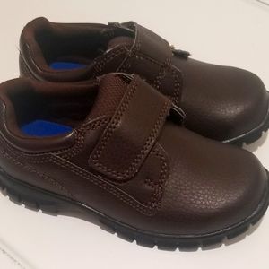 Brand new brown Smartfit 10C boys shoes